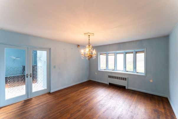 Chandelier, Empty room, Interior, Wood Texture Flooring