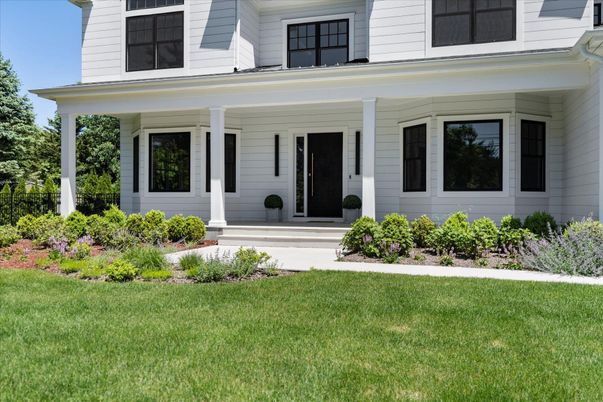 Exterior, Facade, Farmhouse