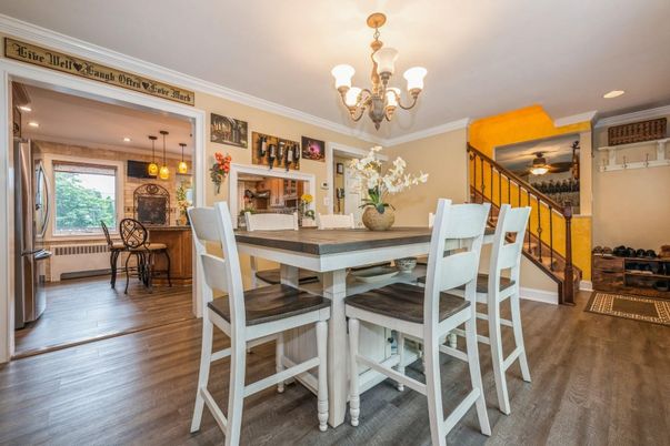 Chandelier, Dining room, Interior, Pendant Lights, Recessed Lighting, Wood Texture Flooring