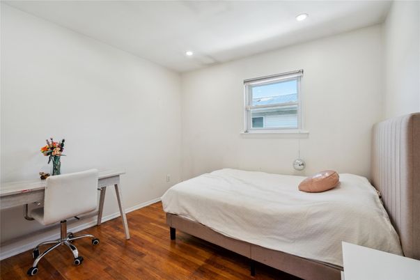 Bedroom, Home Office, Interior, Recessed Lighting, Wood Texture Flooring