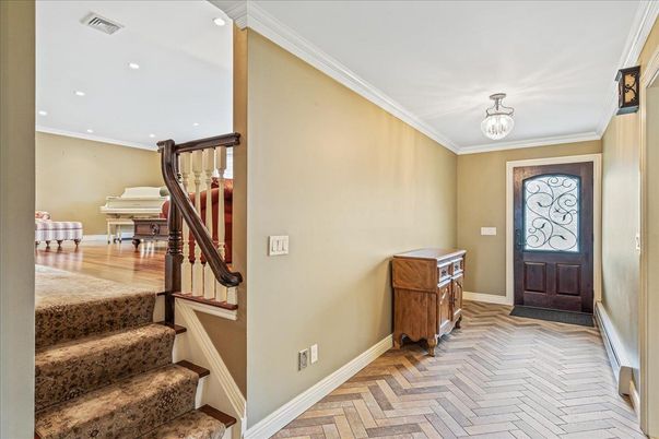 Interior, Piano, Recessed Lighting, Wood Texture Flooring