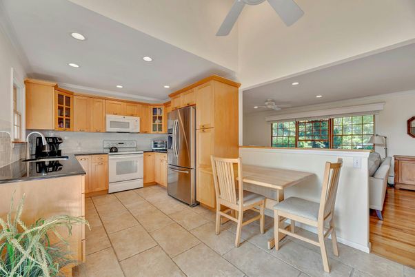 Dining room, Interior, Kitchen, Recessed Lighting