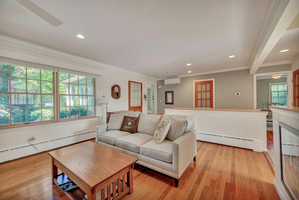 Interior, Living room, Recessed Lighting, Wood Texture Flooring