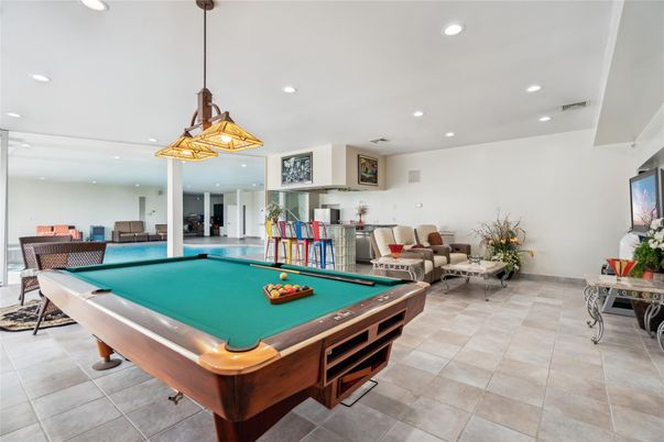 Billiard Table, Game Room, Interior, Living room, Pendant Lights, Recessed Lighting