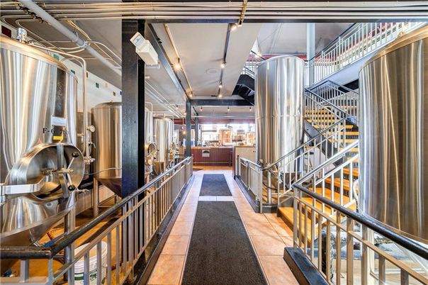 Interior, Stainless Steel Appliances