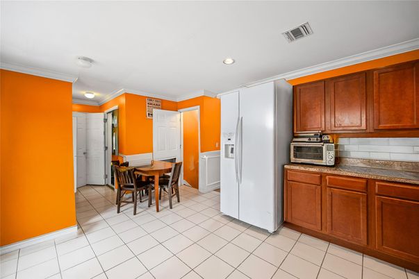 Dining room, Interior, Kitchen, Recessed Lighting