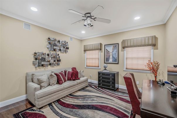Home Office, Interior, Recessed Lighting, Wood Texture Flooring