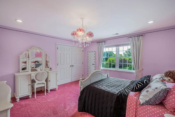 Bedroom, Chandelier, Interior, Recessed Lighting