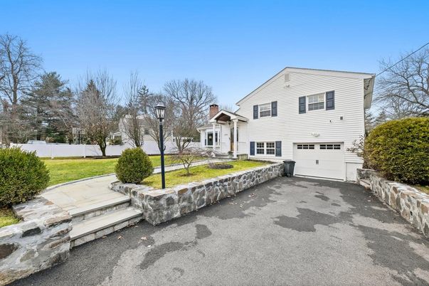 Attached, Backyard, Exterior, Facade, Split Level