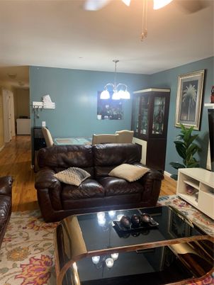 Interior, Living room, Pendant Lights, Wood Texture Flooring