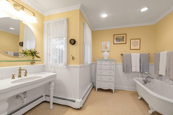 Bathroom, Dual Sink Vanities, Free Standing Baths, Interior, Recessed Lighting