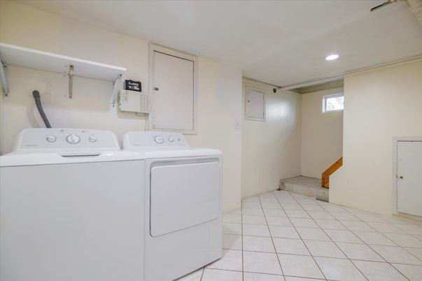 Interior, Recessed Lighting, Washer
