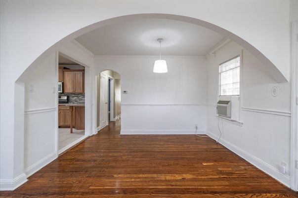 Interior, Kitchen, Pendant Lights, Wood Texture Flooring