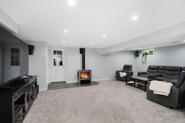 Fireplace, Interior, Living room, Recessed Lighting
