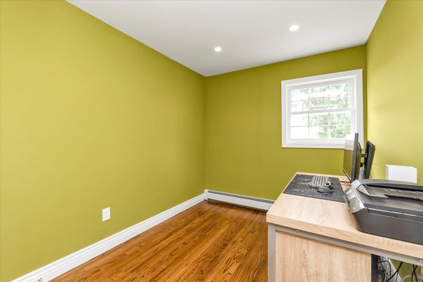 Home Office, Interior, Recessed Lighting, Wood Texture Flooring