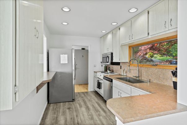 Interior, Kitchen, Recessed Lighting, Wood Texture Flooring