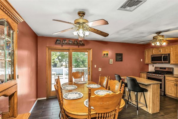 Dining room, Interior, Kitchen, Stainless Steel Appliances, Wood Texture Flooring