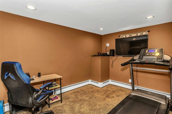 Fitness Equipment, Home Office, Interior, Recessed Lighting