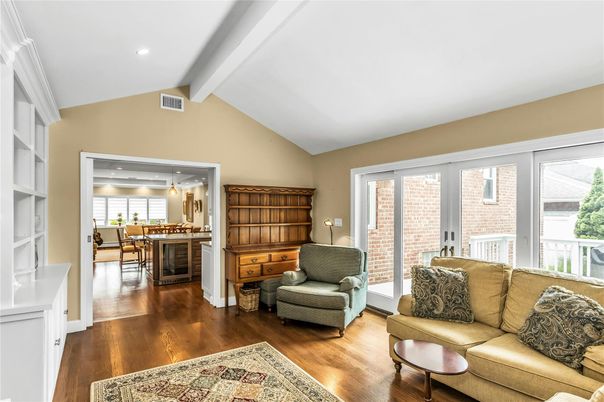Dining room, Interior, Living room, Pendant Lights, Recessed Lighting, Wood Texture Flooring