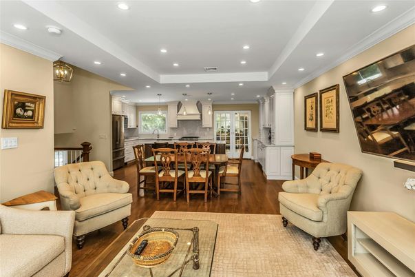 Dining room, Interior, Kitchen, Living room, Pendant Lights, Recessed Lighting, Stainless Steel Appliances, Wood Texture Flooring