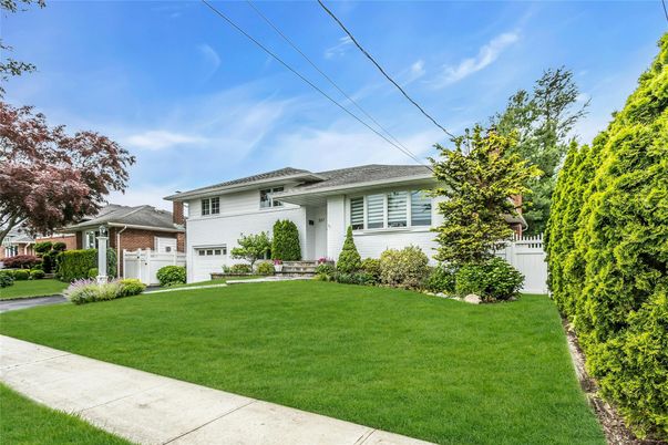 Attached, Backyard, Exterior, Facade, Brick Facade, Ranch