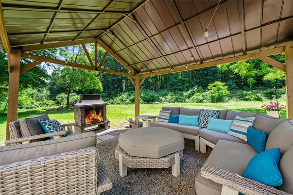 Exterior, Fireplace