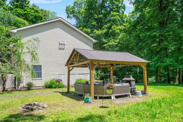 Backyard, Exterior, Hot Tub