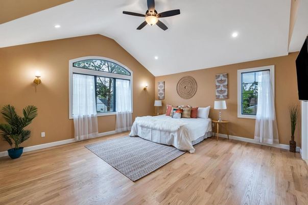 Bedroom, Interior, Recessed Lighting, Wood Texture Flooring
