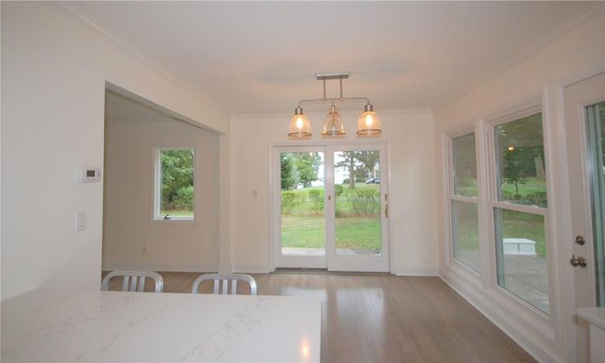 Chandelier, Empty room, Interior, Pendant Lights, Wood Texture Flooring