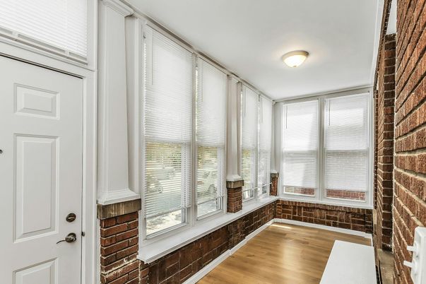 Interior, Stone Walls, Sun Room, Wood Texture Flooring