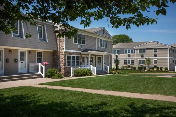 Backyard, Exterior, Facade, Rowhouse