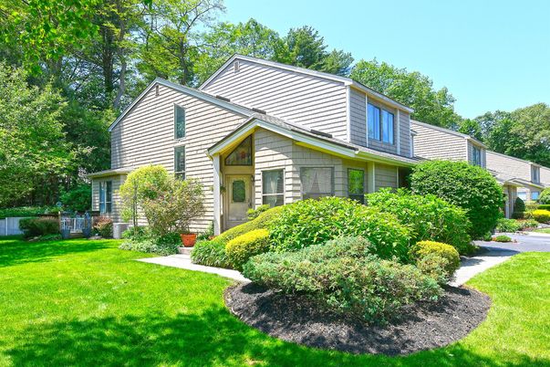 Backyard, Exterior, Facade, Farmhouse