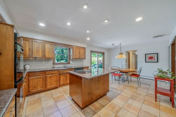 Dining room, Interior, Kitchen, Pendant Lights, Recessed Lighting