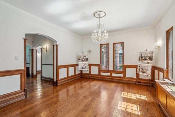 Chandelier, Empty room, Interior, Wood Texture Flooring