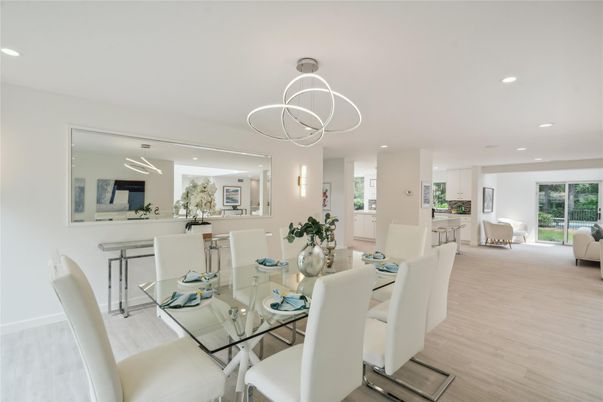 Dining room, Interior, Living room, Pendant Lights, Recessed Lighting, Wood Texture Flooring