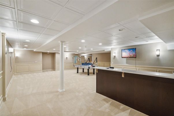 Empty room, Game Room, Interior, Recessed Lighting