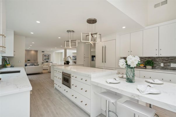 Interior, Kitchen, Living room, Pendant Lights, Recessed Lighting, Wood Texture Flooring
