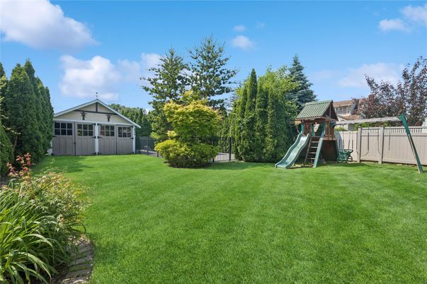 Backyard, Exterior, Playground