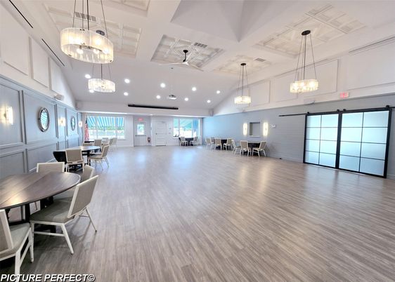 Dining room, Interior, Pendant Lights, Recessed Lighting, Wood Texture Flooring