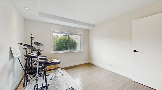 Fitness Equipment, Home Office, Interior, Recessed Lighting, Wood Texture Flooring