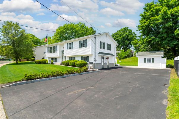 Backyard, Exterior, Facade, Georgian
