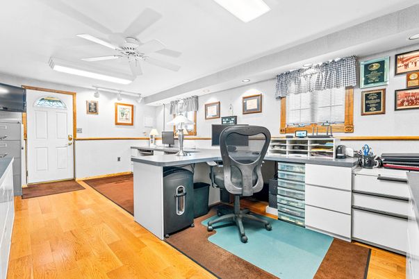 Home Office, Interior, Recessed Lighting, Wood Texture Flooring