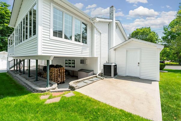 Backyard, Exterior
