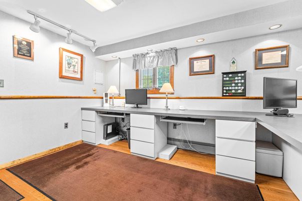 Home Office, Interior, Recessed Lighting, Wood Texture Flooring