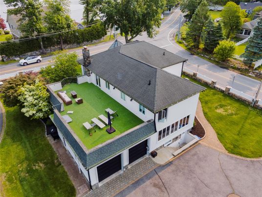 Exterior, Drone