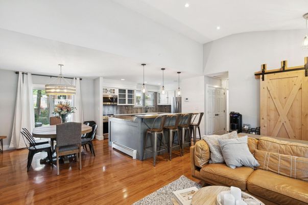 Dining room, Interior, Kitchen, Living room, Pendant Lights, Recessed Lighting, Wood Texture Flooring