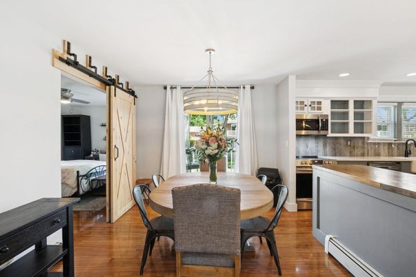 Bedroom, Dining room, Interior, Kitchen, Pendant Lights, Recessed Lighting, Wood Texture Flooring