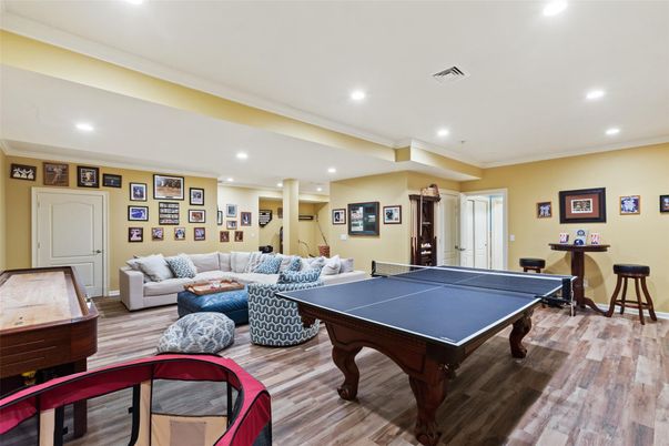 Game Room, Interior, Living room, Recessed Lighting, Wood Texture Flooring