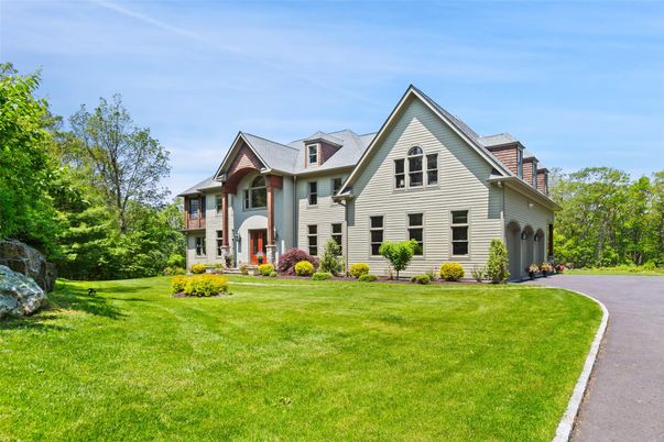 Backyard, Exterior, Facade, Farmhouse