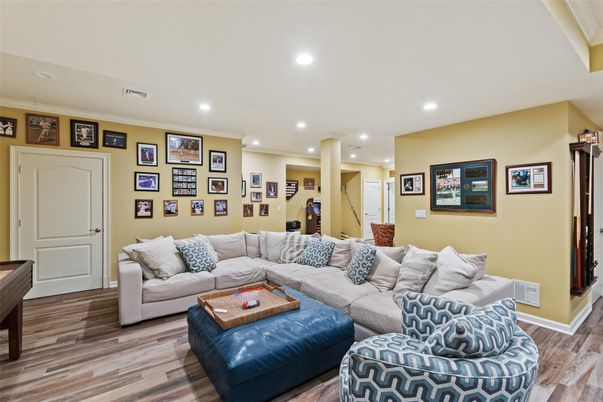 Interior, Living room, Recessed Lighting, Wood Texture Flooring